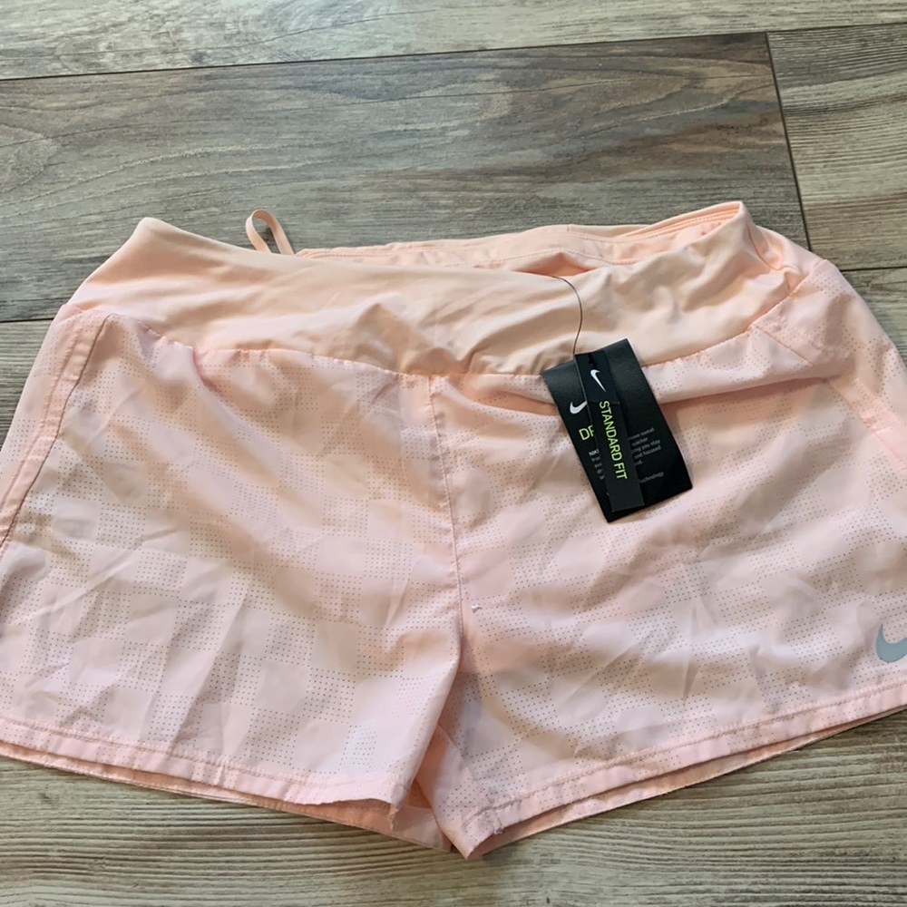 NWT Nike Dri Fit Shorts Size L
